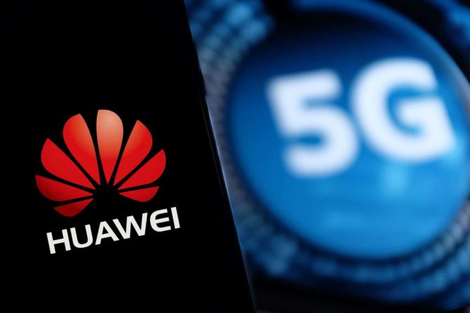 Huawei & 5G logos